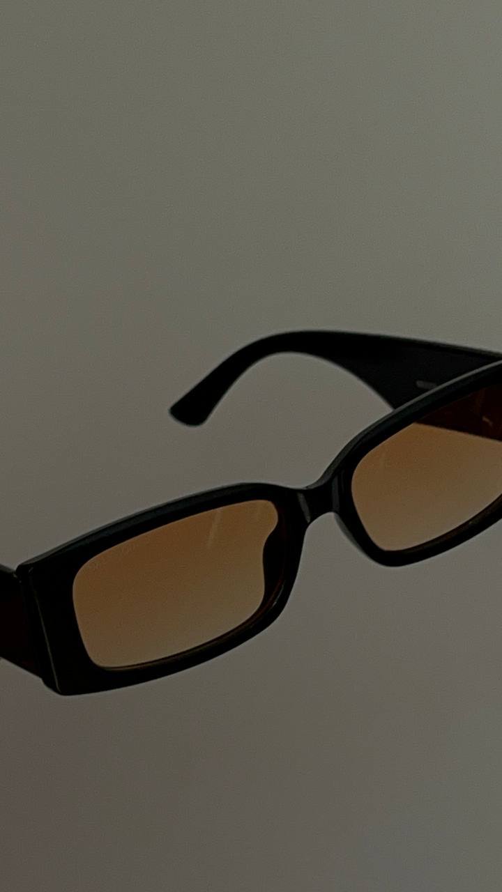 Stylowe okulary przeciwsłoneczne | Czarna prostokątna rama